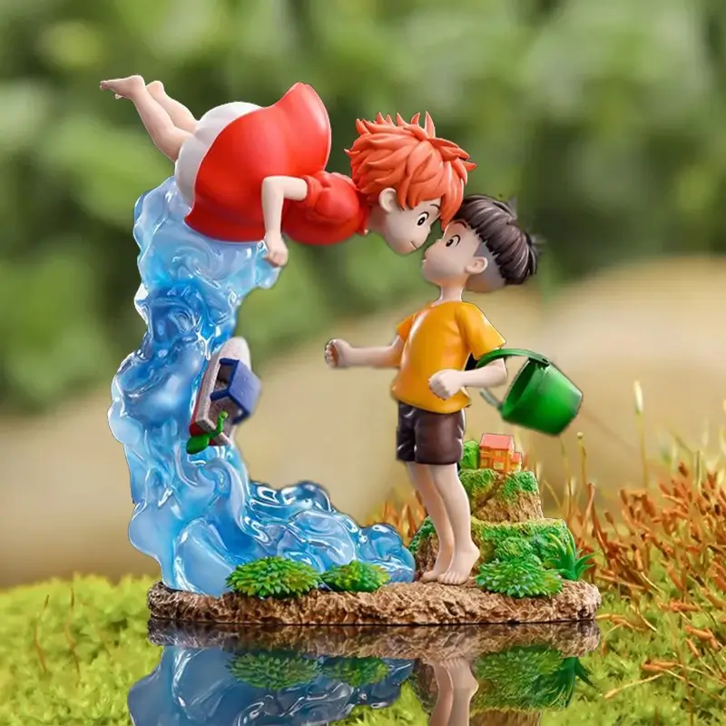 Figura Ponyo sulla scogliera Figura Ponyo sulla scogliera