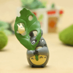 Figura Totoro Mei Foglia