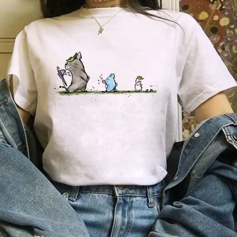 Maglietta Totoro Passeggiata Maglietta Totoro Passeggiata